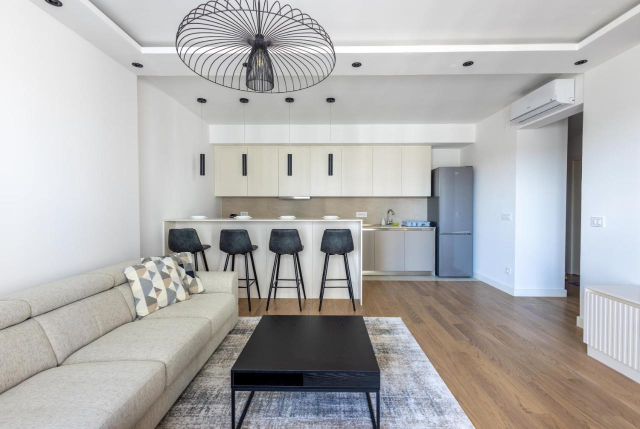 Terra Luxe Residences Sajmiste Esterno foto