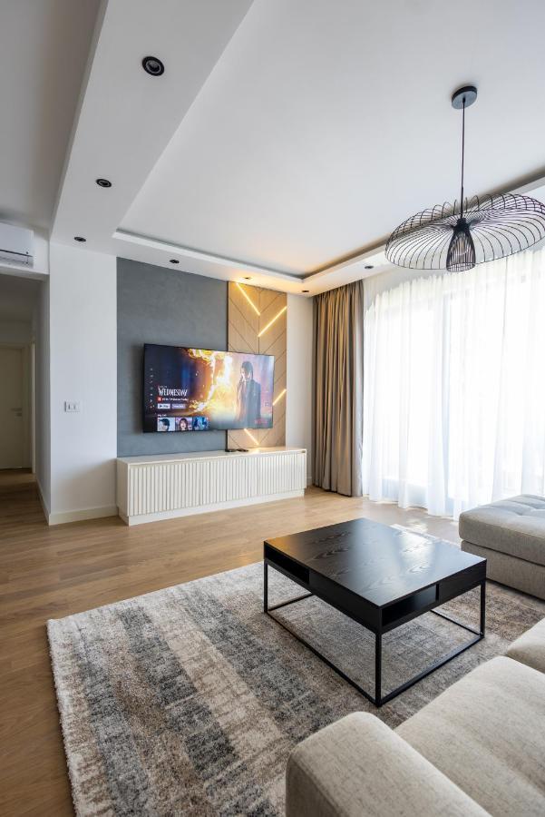 Terra Luxe Residences Sajmiste Esterno foto