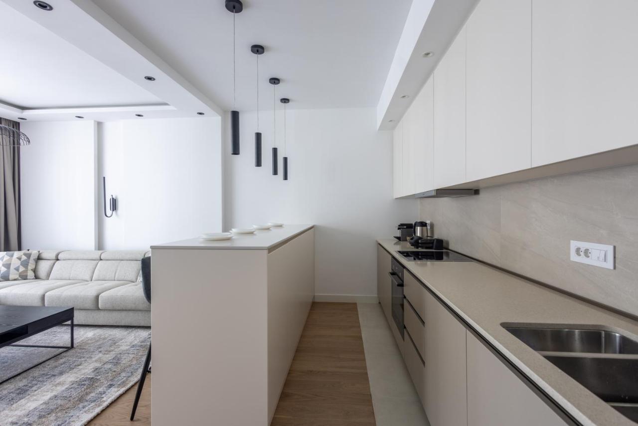 Terra Luxe Residences Sajmiste Esterno foto