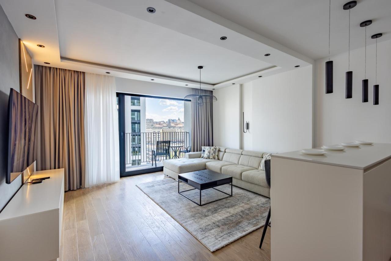 Terra Luxe Residences Sajmiste Esterno foto